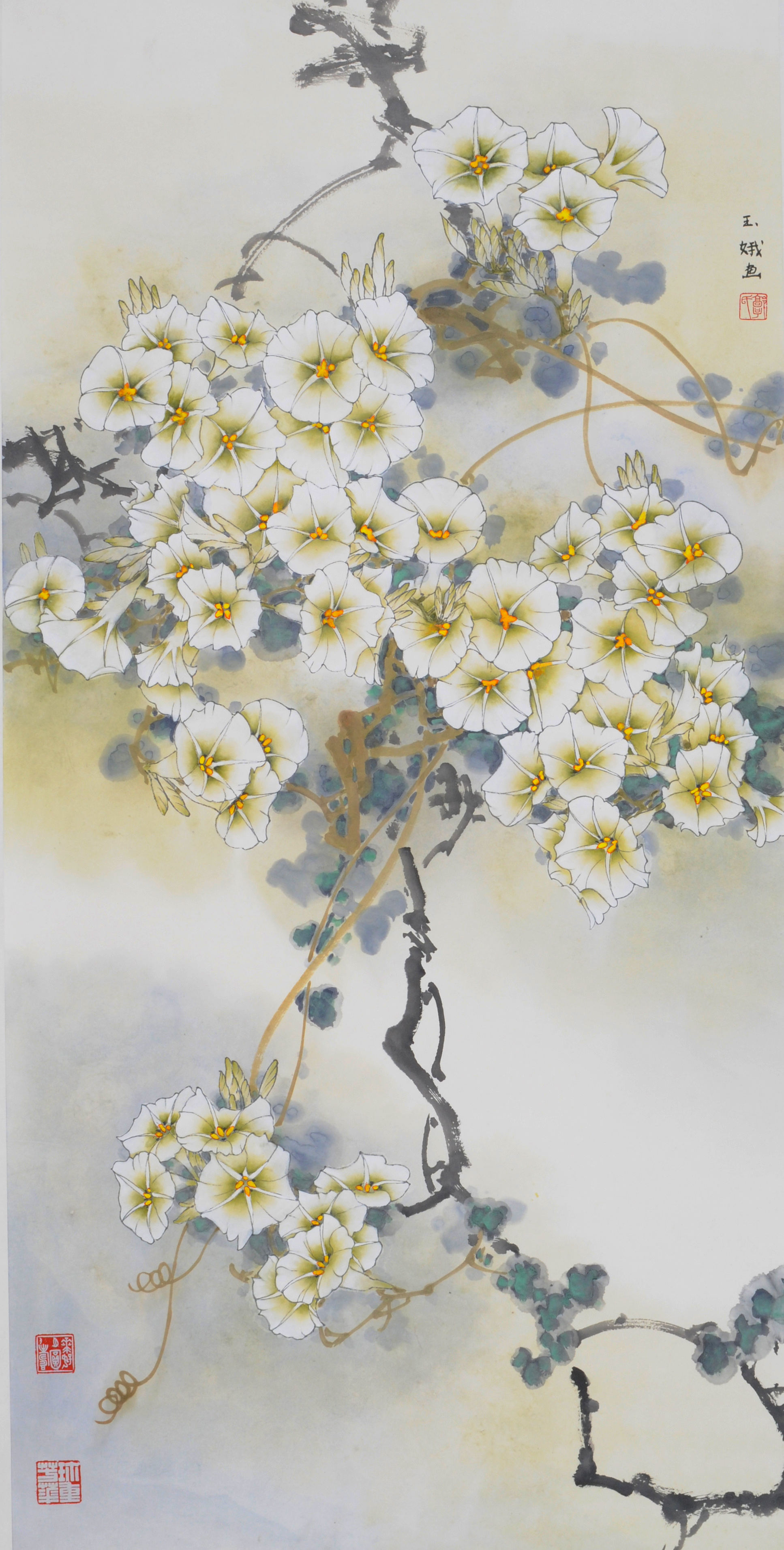 郭玉娥简历
2004年起师从著名花鸟画家叶泉先生学习及创作，并为叶泉艺术工作室助理。
